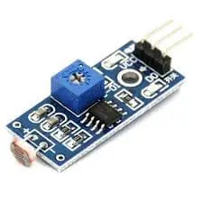 Module capteur de son avec potentiomètre bleu sur circuit imprimé