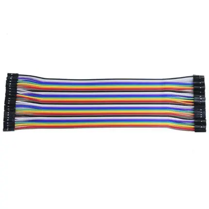 Fil jumper femelle 40 cm, connecteurs noirs aux extrémités, câble flexible pour connexions Arduino et projets électroniques.