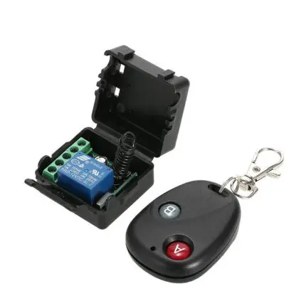 Kit relais 433Mhz 12V avec boîtier, antenne et bornes de connexion, idéal pour projets électroniques à distance.