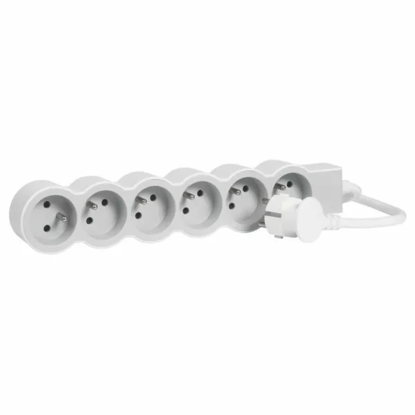 Rallonge multiprise Legrand extra-plate 16A 3680W 6x2P+T avec cordon 1,5m : Solution sûre et pratique.