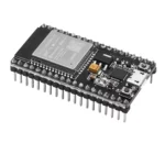 Module électronique ESP32 avec connecteurs et puce WiFi