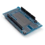 Shield d'extension bleu pour Arduino avec broches et connecteurs