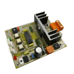 Carte électronique avec composants et dissipateur thermique