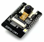 Module ESP32-CAM avec caméra intégrée et connecteurs visibles
