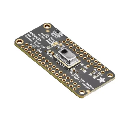Carte électronique Adafruit Feather M0 avec connecteurs dorés