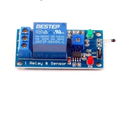 Module relais bleu avec capteur et bornes de connexion