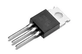 Transistor MOSFET IRF520 avec trois broches et dissipateur