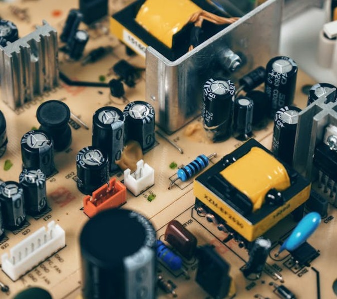 Composants electroniques resistances LEDs