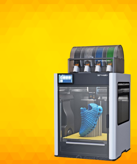 Imprimante 3D avec bobines de filament et impression de chaussure