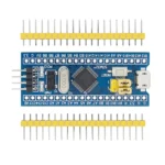 Microcontrôleur STM32F103C8T6 avec 64 Ko de mémoire flash, 20 broches d'E/S, idéal pour projets électroniques et IoT.